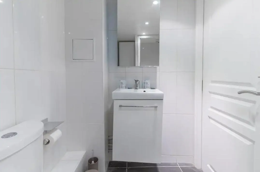 Home Suite Home Grands Boulevards 11 Paris 0*,  France