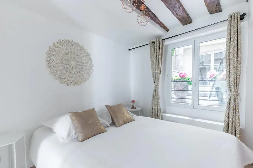 Home Suite Home Grands Boulevards 11 Paris