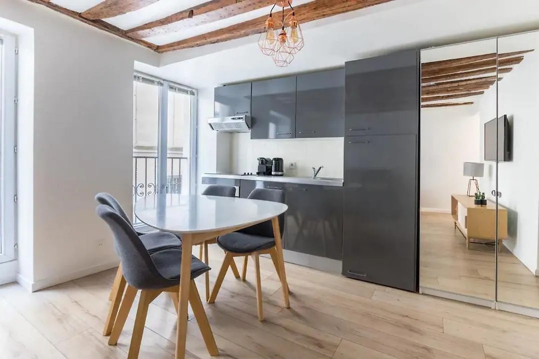 Home Suite Home Grands Boulevards 11 Paris 0*,